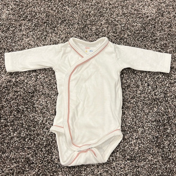 Oso & Me NB Onesie - Picture 1 of 3